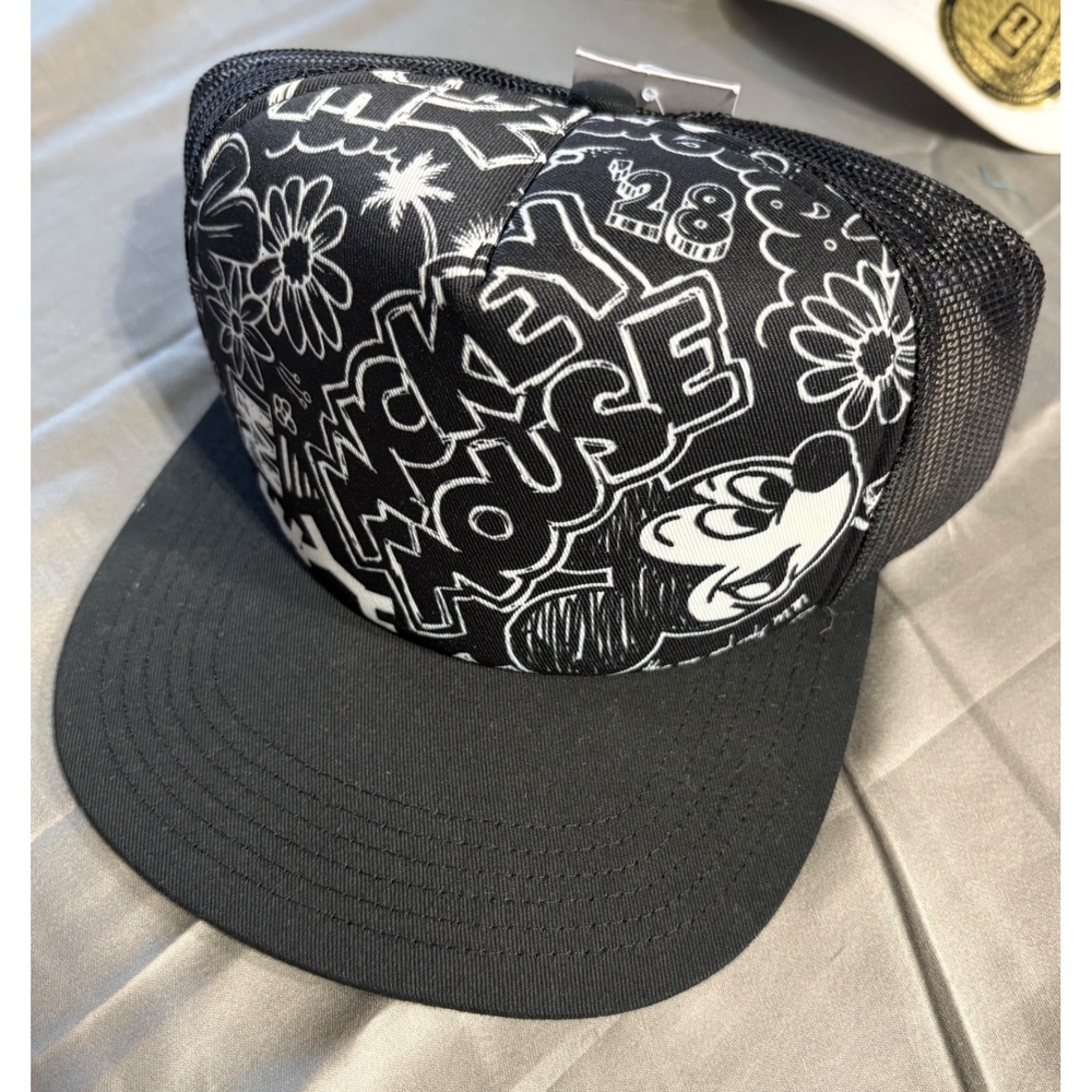 Neff x Disney Mickey Mouse Doodle Trucker Hat Black‎ White Snapback Mesh Cap NEW
